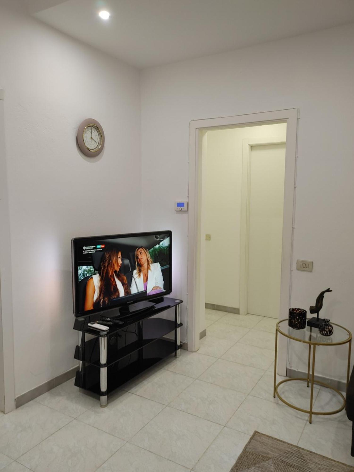 Mazzini Apartment - The V Collection Turate Extérieur photo