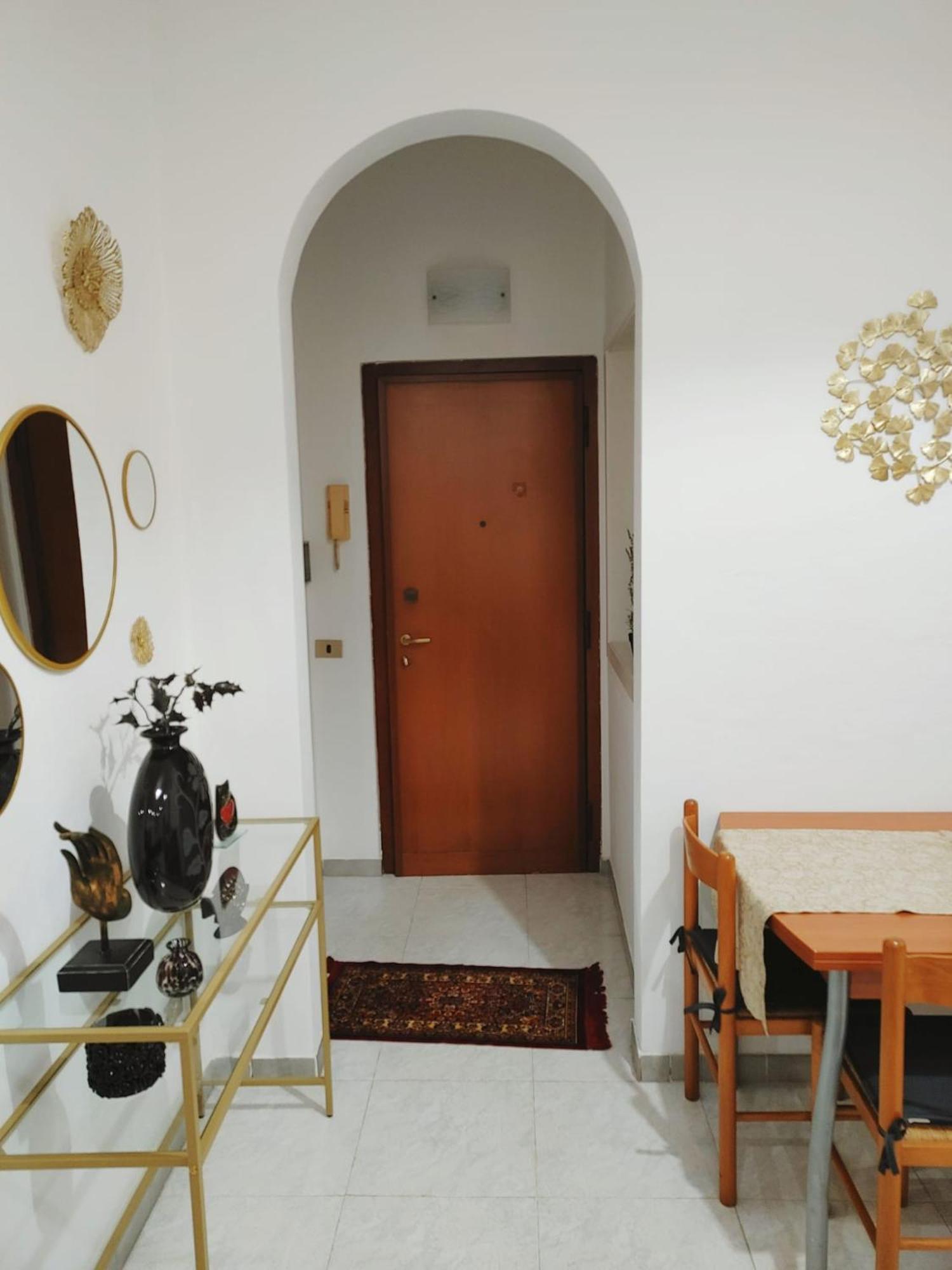 Mazzini Apartment - The V Collection Turate Extérieur photo